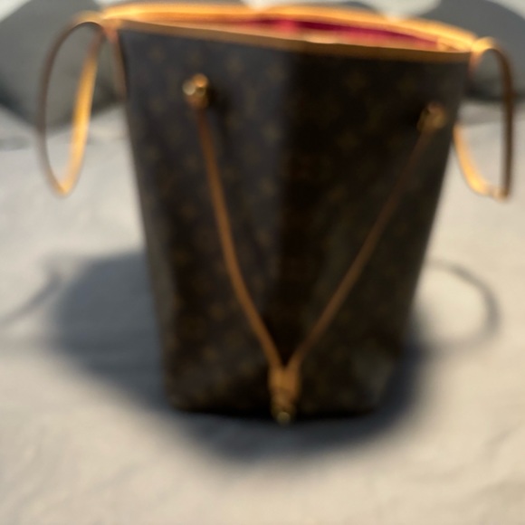 Louis Vuitton Neverful GM with receipt - Picture 2 of 9